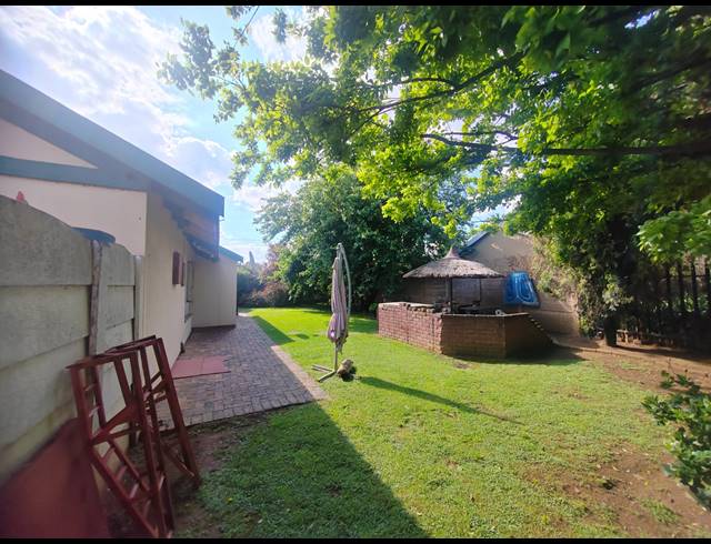2 BEDROOM FREESTANDING FOR SALE IN HUNTINGDON
